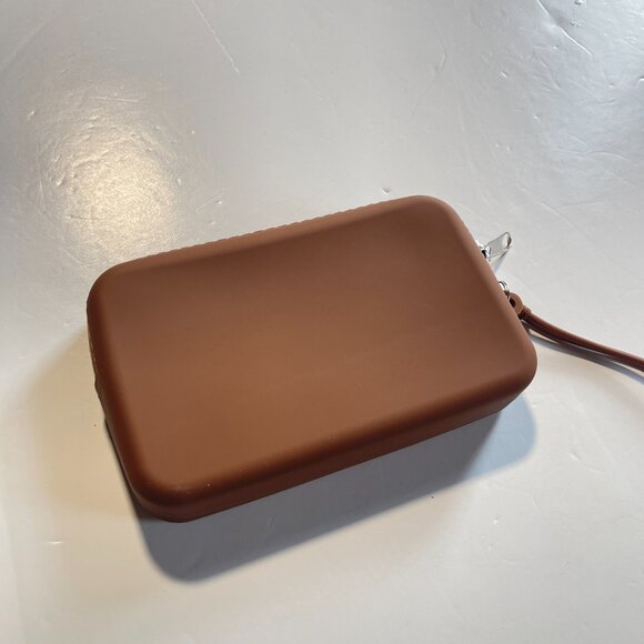 New Brown Silicone Zippered Small Bag 9' x 14' cm - Picture 2 of 6